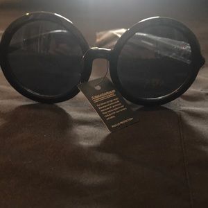 Fashion sunglasses. UV 400. Fabulous look!!!